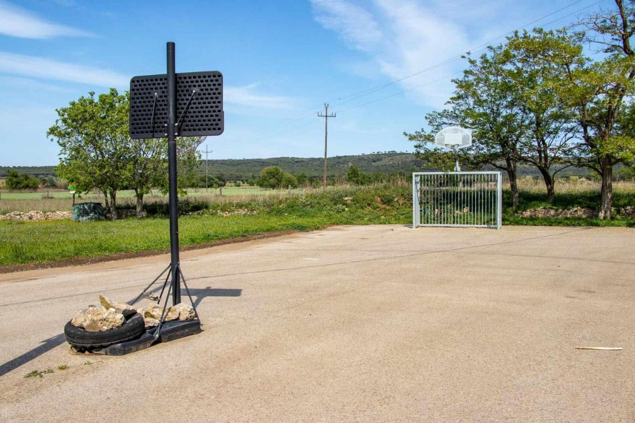Ocells De Montgri Apartamento Rural En El Emporda Sobrestany Luaran gambar